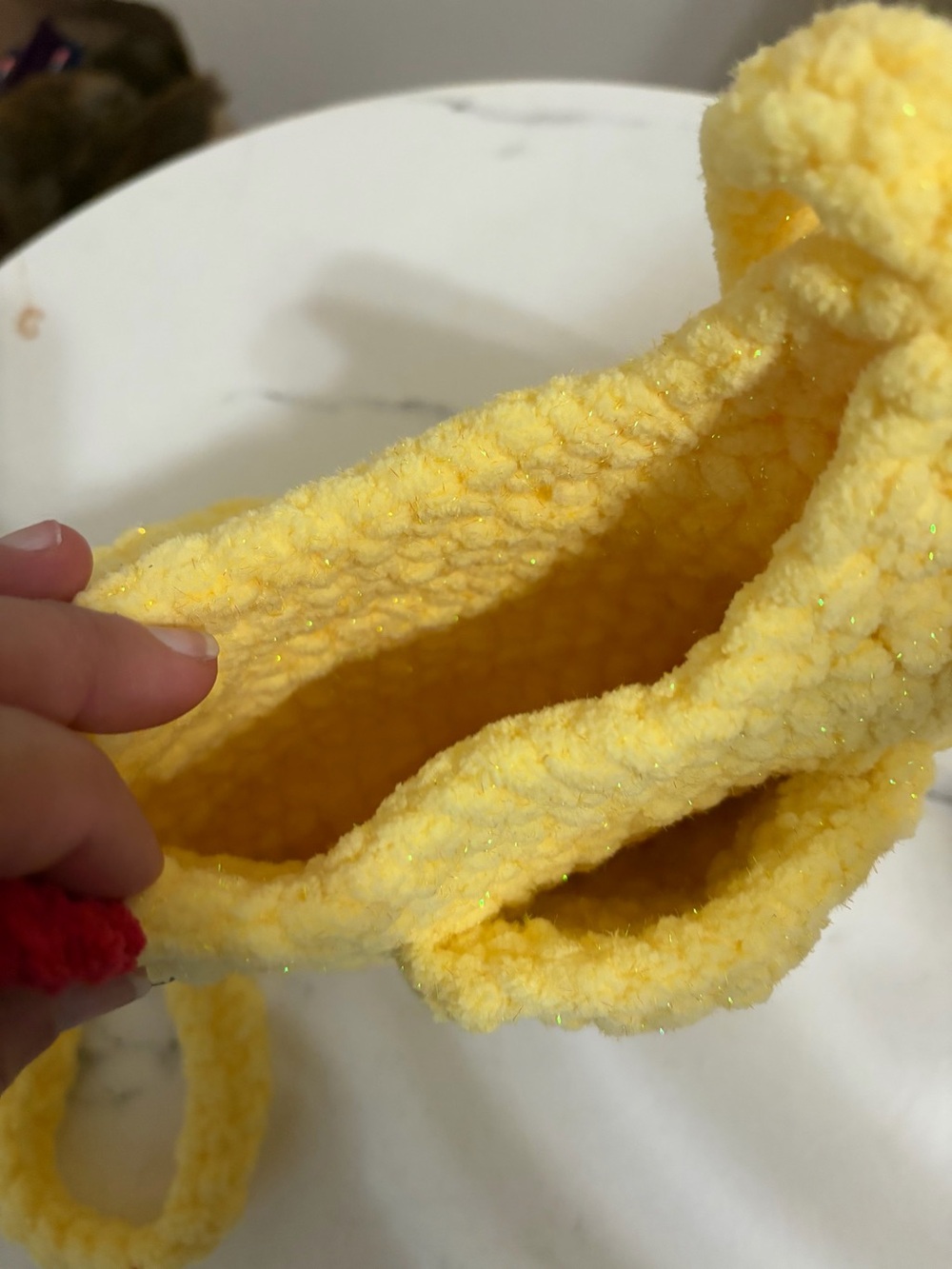 Crochet Yellow Shimmer Chicken Crossbody Bag - Picture 6 of 7